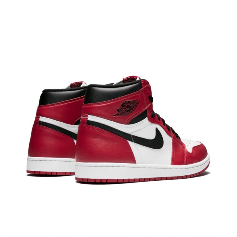 AJ 1 Retro High Chicago - Image 4